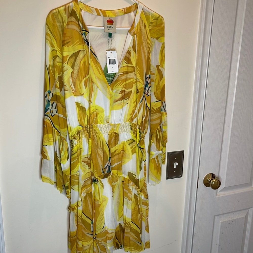 Brand New, Farm Rio, Yellow, Floral Print 3/4 Sleeve with V-Neck size L